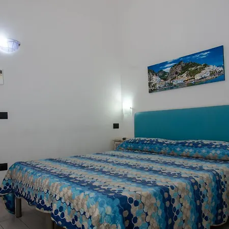 Apartamento Palazzo Carafa Della Spina Nápoles Exterior foto